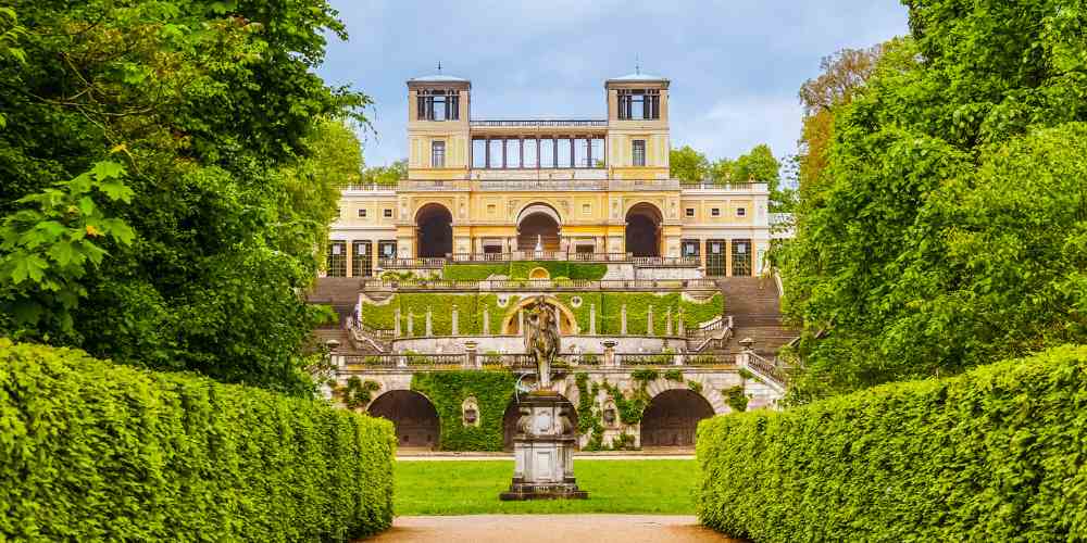 Schloss und Park Sanssouci in Potsdam